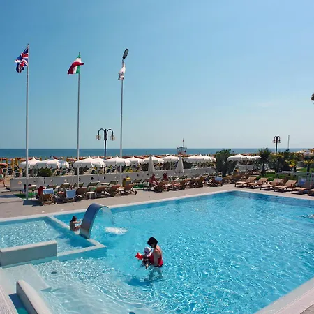 מלון Cesare Augustus 4*