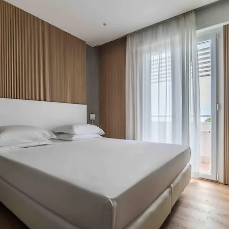 מלון Cesare Augustus לידו די ג'סולו